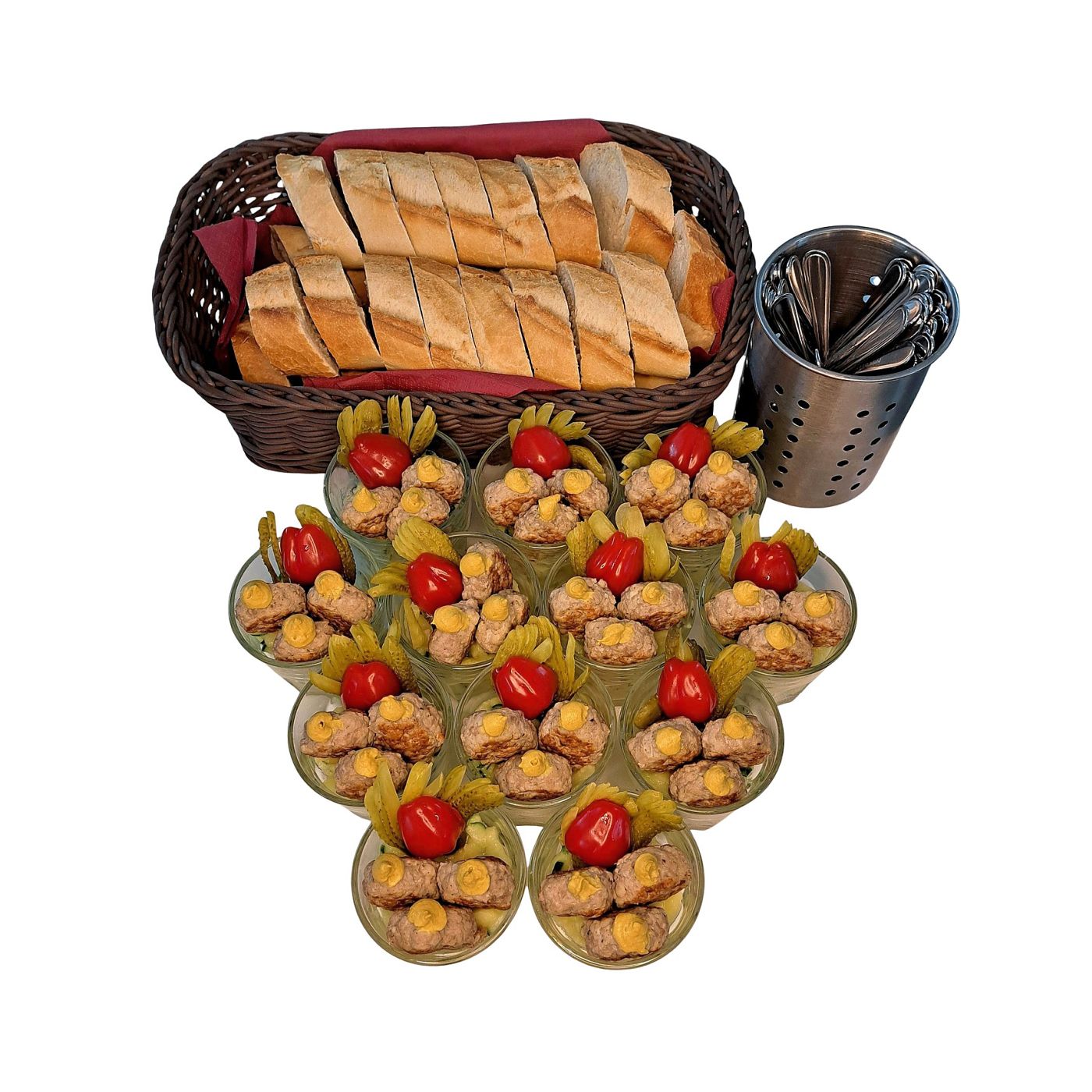 Bayerisches Fingerfood mit Mini-Fleischpflanzerl und Gurken-Kartoffelsalat